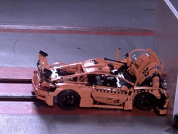 Lucu, Ini Hasil Test Crash Lego Porsche