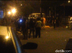 Tiga Kantong Mayat Sudah Terisi di Lokasi Bom Kampung Melayu