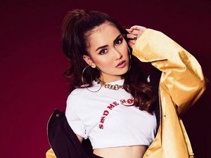 5 Momen Fashion Ayu Ting Ting yang Kontroversional