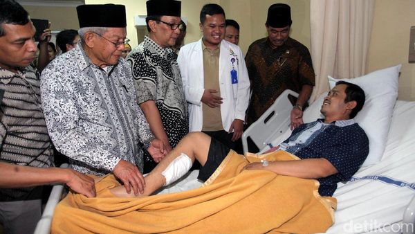 Wakil Ketua DPD Besuk Korban Bom Kampung Melayu