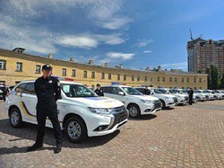 635 Mitsubishi Outlander PHEV untuk Polisi Ukraina