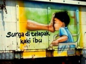 Tulisan dan Gambar Di Belakang Truk Itu Ungkapan Hati Si Sopir