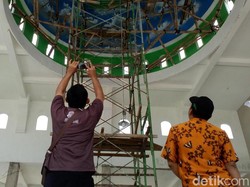 Bambang Tewas Jatuh dari Ketinggian 8,5 Meter Saat Lukis Kubah Masjid