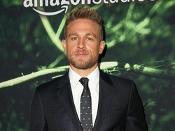 Transisi Charlie Hunnam, dari Bintang TV hingga King Arthur