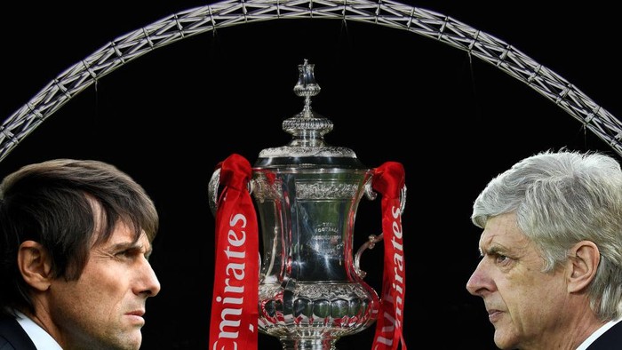 Manajer Chelsea Antonio Conte dan Manajer Arsenal Arsene Wenger (Foto: Laurence Griffiths/Getty Images)