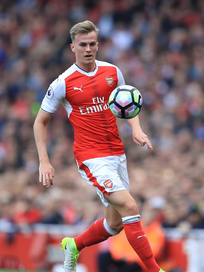 Arsenal Berharap Banyak Pada Holding Arsenal Berharap Banyak Pada Holding