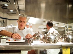 Chef Ini Larang Mainan Fidget Spinner Ada di Dapur Restorannya