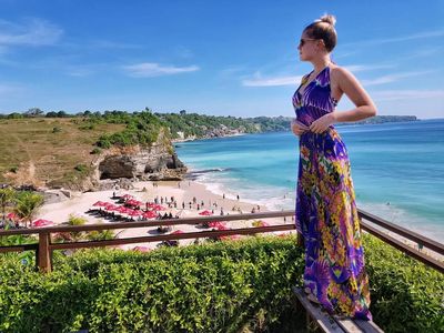 Wanita Cantik Panama dan Indonesia