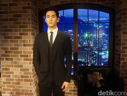 Puas Foto Bareng Kim Soo Hyun Hingga Hyun Bin di Grevin Wax Museum