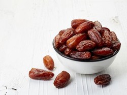 Manfaat Sehat Makan Buah Kurma Saat Sahur dan Berbuka Puasa