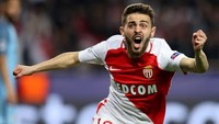 Mengantar AS Monaco memenangi Ligue 1, Bernardo Silva diboyong Guardiola ke Manchester City di musim panas ini. Nilainya 43 juta pound sterling. (Foto: AFP/VALERY HACHE)