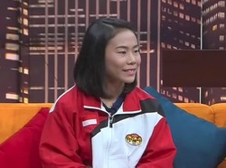 Cerita Sandra Diana, Lifter yang Kumpulkan Receh di Jalan Raya