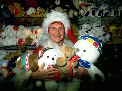 Mengenang Gelak Tawa dan Kejayaan Paul Gascoigne