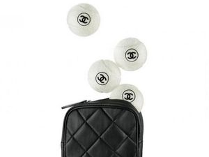 Setelah Boomerang, Chanel Jual Bola Tenis Mewah Seharga Rp 6 Juta Setelah Boomerang, Chanel Jual Bola Tenis Mewah Seharga Rp 6 Juta