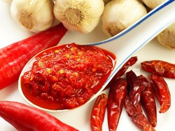 Agar Hemat Waktu Masak, Ini Tips Bikin Bumbu Dasar dari Chef Steby