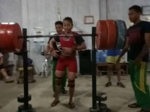 Menpora Turun Tangan untuk Pertemukan Sandra dengan Pengurus Daerah dan Pemilik Klub Menpora Turun Tangan untuk Pertemukan Sandra dengan Pengurus Daerah dan Pemilik Klub