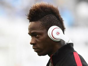 Candaan Balotelli Soal Cara Akhiri Dominasi Messi-Ronaldo di Ballon dOr Candaan Balotelli Soal Cara Akhiri Dominasi Messi-Ronaldo di Ballon dOr