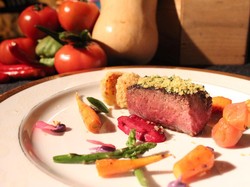 The Restaurant Hadirkan 100 Sajian Tradisional dan Mancanegara untuk Berbuka Puasa