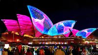 Indahnya Warna-warni Festival Cahaya di Sydney
