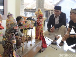 Ide Ridwan Kamil untuk Kesejahteraan Perajin di Kampung Jelekong