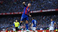 Paco Alcacer jadi pemain terakhir yang dibanderol 100 juta euro. Kontraknya baru akan habis pada 2021 mendatang. (Foto: David Ramos/Getty Images)