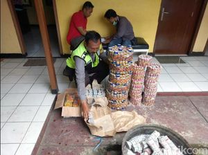 Polres Sukabumi Sita Ribuan Petasan