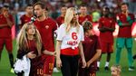 Si Cantik Ilary Blasi, Istri Setia Francesco Totti
