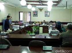 Perda Penataan Reklame di Surabaya Terus Digodok