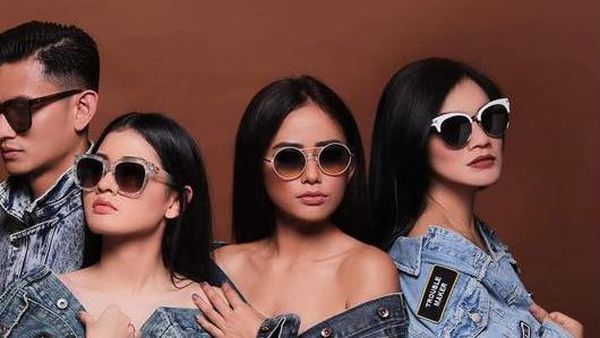 Nia Punya Girls Squad, Titi Kamal Perkenalkan Geng Gajebo