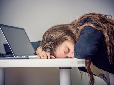 Selalu Merasa Lelah? 9 Penyakit Ini Bisa Jadi Pelakunya