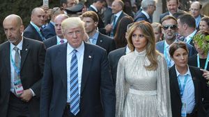 Punya Kekayaan Rp 687 Miliar, Ini 9 Busana Termahal Melania Trump