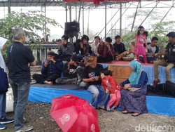 Ngabuburit #CareToBaduy ala Komunitas Budaya dan Seni Sunda Sukabumi