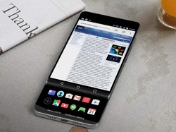 Desain LG V30 Mirip BlackBerry Priv?