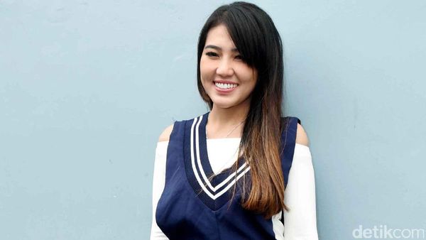 Ini Via Vallen Pedangdut yang Mengalahkan Ayu Ting Ting