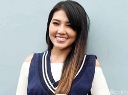 Sukses dengan Sayang, Via Vallen Punya Apa Lagi?