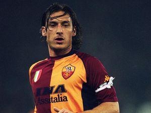 28 Maret, 27 Tahun Lalu: Debut Francesco Totti di AS Roma