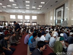 Pemkot: Hanya 6-8 Persen Saja Masjid di Pekanbaru yang Patuh Protokol COVID