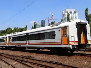 Tarif 17 Kereta Ekonomi Berubah Mulai 1 Juli, Ini Rinciannya Tarif 17 Kereta Ekonomi Berubah Mulai 1 Juli, Ini Rinciannya