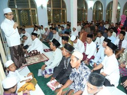 Safari Ramadan, Bupati Anas Ingatkan Warga Banyuwangi Jaga Persatuan