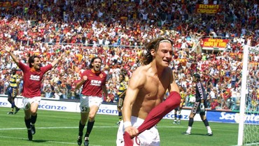 Totti, Roma, dan Cinta yang Tak Perlu Diperdebatkan