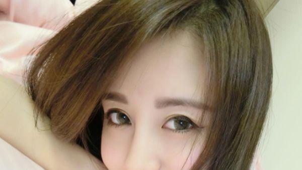 Pramugari Cantik Pukau Ratusan Ribu Follower di Instagram