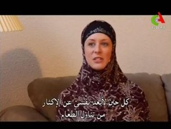 Kisah Jamie, Model Playboy yang Jadi Mualaf Setelah Jadi Korban KDRT