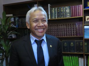 Wiranto Batalkan Pj Gubernur dari Polri, DPR: Yang Putuskan Presiden