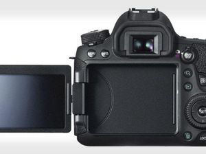 EOS 6D MK II Pakai Layar yang Bisa Dilipat?