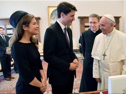 PM Justin Trudeau Sarankan Paus Fransiskus Minta Maaf