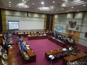 Komisi I dan Komisi III DPR akan Rapat Bahas Isu Senjata Komisi I dan Komisi III DPR akan Rapat Bahas Isu Senjata