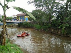 Seorang Pria Tenggelam di Kali Pesanggrahan