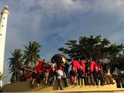 Komunitas Banten Tertantang dengan Ketinggian Mercusuar di Anyer