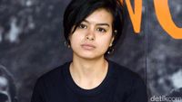 Eva Celia, Lagi Mikir Apa Sih?