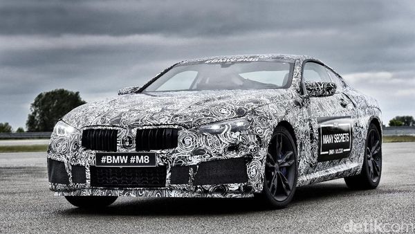 Versi Ngebut BMW Seri 8